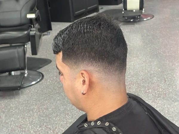 Textured crop with a low skin fade